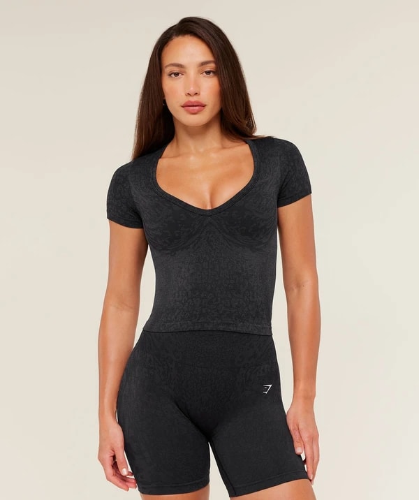 Handcrafted V-Neck Sweater #101991